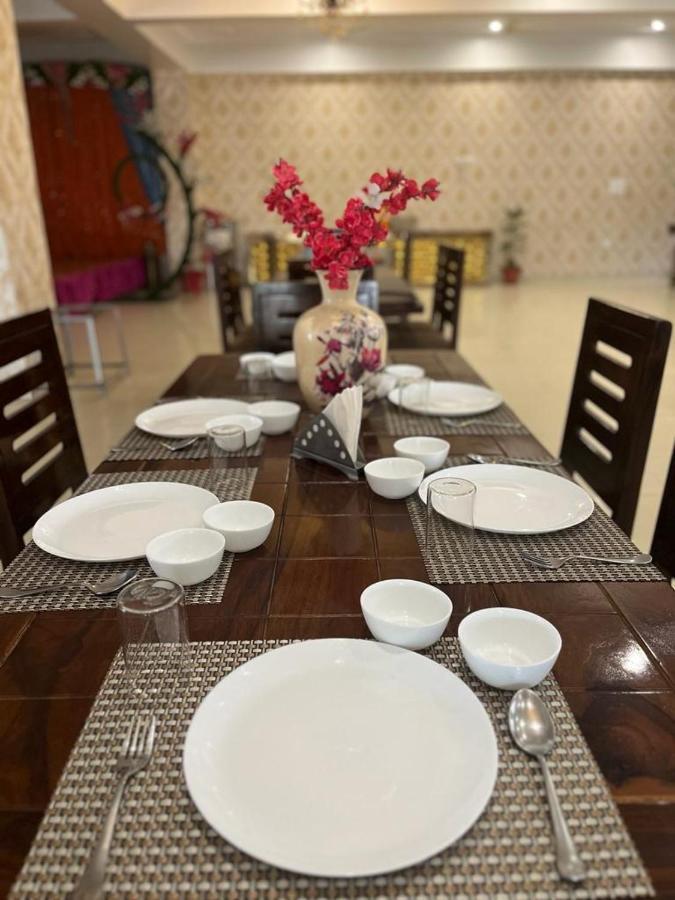 Shiv Palace Hotel