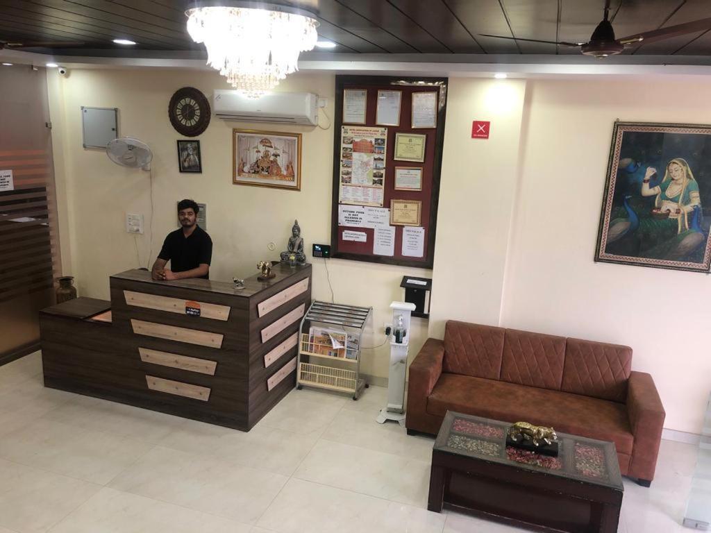 Hotel Shiv Palace 3*